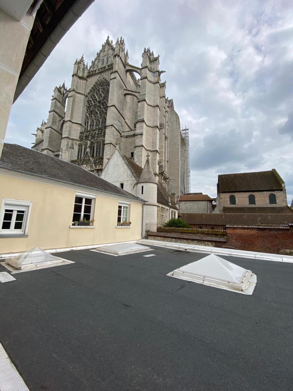 Appartement Hyper-Centre Vue Cathedrale 博韦 外观 照片